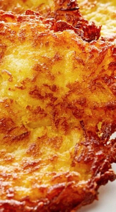 Piping hot and puffy from the oven, this golden pancake made a pretty presentation for a skier's theme breakfast i hosted. Potato Pancakes (German Kartoffelpuffer) | Recipe | German potato pancakes, Traditional german ...