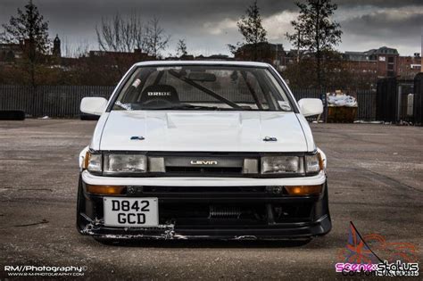 It is owned by wataru akiyama , a lone racer who later joins his cousin nobuhiko as part of the northern saitama alliance. TOYOTA COROLLA AE86 LEVIN 2 DOOR
