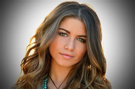 Sofia Reyes Makes A Cameo Alongside Her Song In Jeep