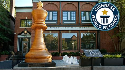 St Louis Chess Club Builds Worlds Largest Chess Piece