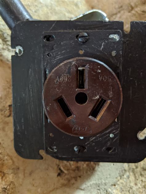 How Do I Wire A Modern 240v 3 Prong Range To A 250v 50a 3 Prong Outlet