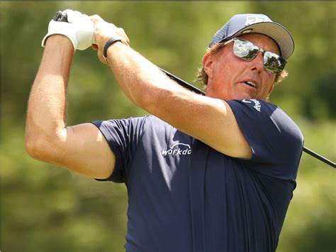 Phil mickelson is furious about the timing of a report in the detroit news tying him to an alleged mob bookie who is said to have cheated the golfer. Phil Mickelson explains why he wears sunglasses on the ...