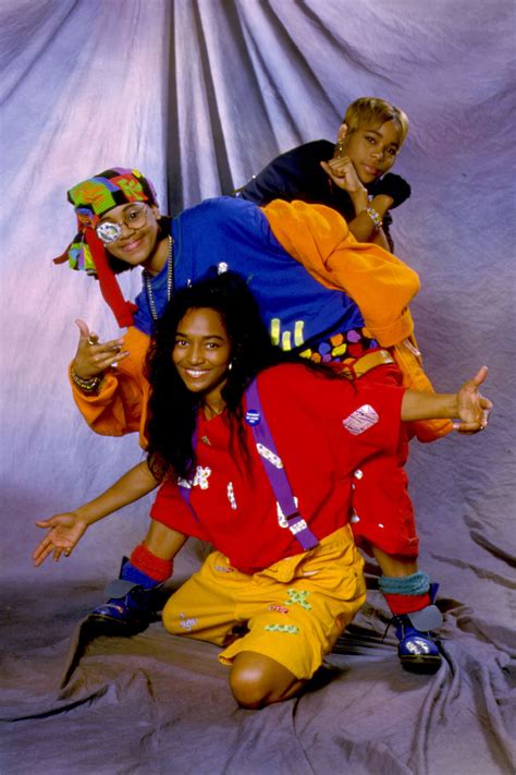 Tlc Releases A New Song A Look Back At Their Best 90s Fashion Moments