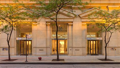 Media Architecture Lobby Installation At 180 North Lasalle By Esi