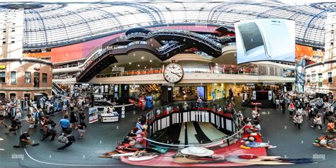 360° View Of Melbourne Central Station Mall Melbourne Australia Alamy