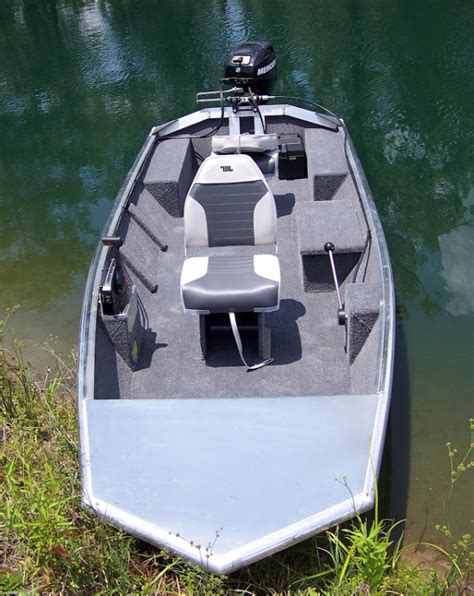 Research 2014 Xtreme Boats River Skiff 1448 On