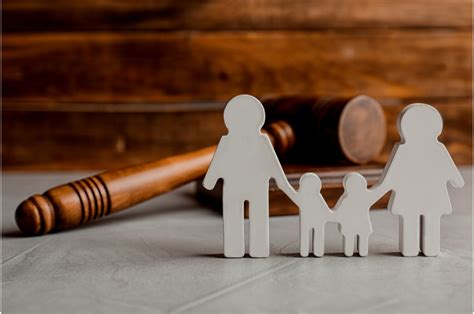How a Family Law Solicitor Can Help During Your Divorce