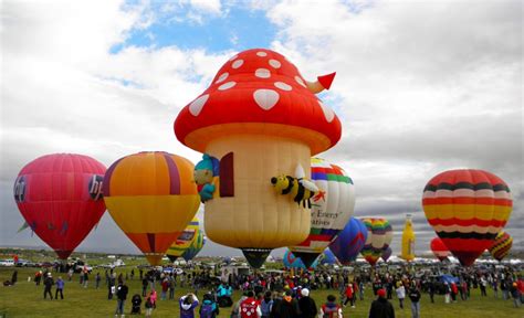 The Worlds Largest Hot Air Balloon Festival Pics Matador Network