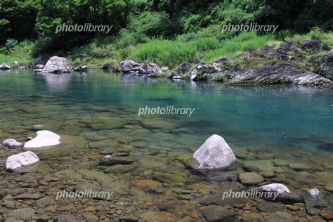 奈半利川 透明感 夏 （高知県 北川村 堀ヶ生沈下橋より） 写真素材 6879250 フォトライブラリー Photolibrary