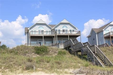 Cottage East Ocean Front Duplex 4 BR Easy Access To Beach Emerald