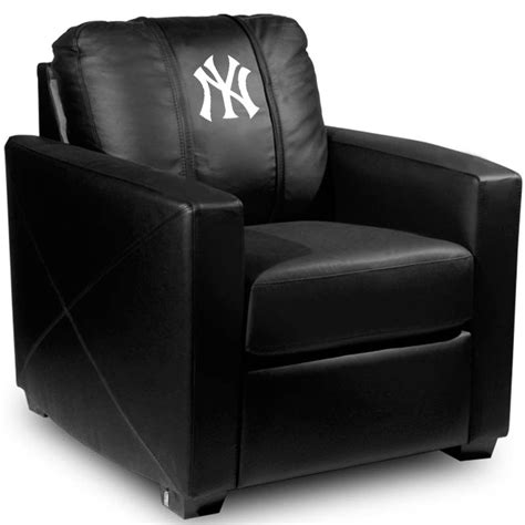 Shop new york yankees home & office decor at fansedge. New York Yankees MLB Silver Chair