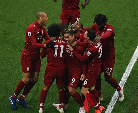محمد بركاتبي ان سبورت 4الدوري الايطالي. صورة.. فرحة فريق ليفربول بهدف محمد صلاح فى شباك توتنهام ...