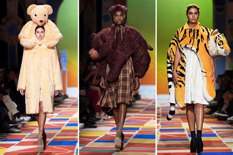 Models Have A Wild Time On The Catwalk Dressed Up As Safari Animals