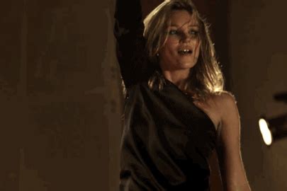 Guide Sexy Dance Lessons From Kate Moss
