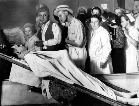 Photos On This Day In 1934 Public Enemy No 1 John Dillinger Gunned Down