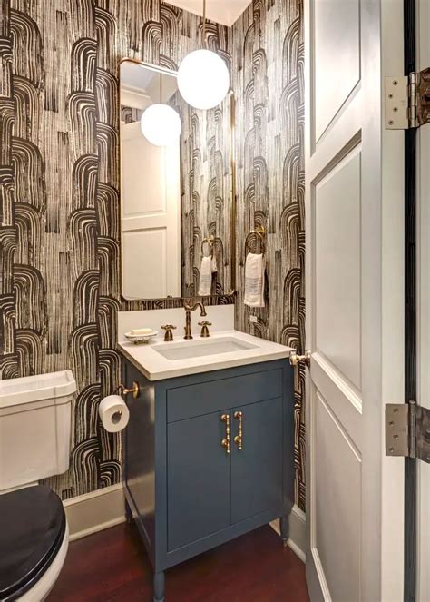 5 Smart Ways to Brighten Up Your Windowless Bathroom | Glamorous
