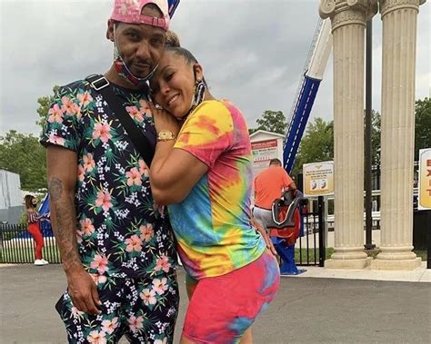Juelz Santana And Kimbella Officially Announce Her Onlyfans Account—“i