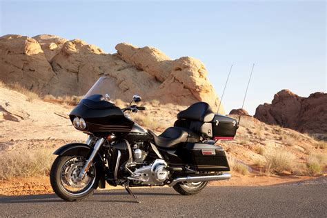 Check road glide special specifications, mileage, images, 2 variants, 4 colours and read 12 user reviews. HARLEY DAVIDSON Road Glide Ultra - 2010, 2011 - autoevolution