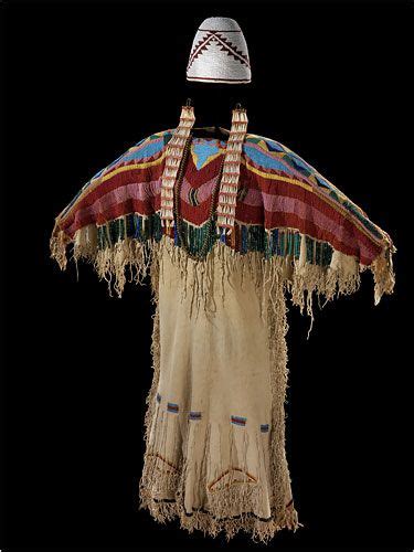 A Yakama Two Hide Dress Circa 1890 Indigina Legendas