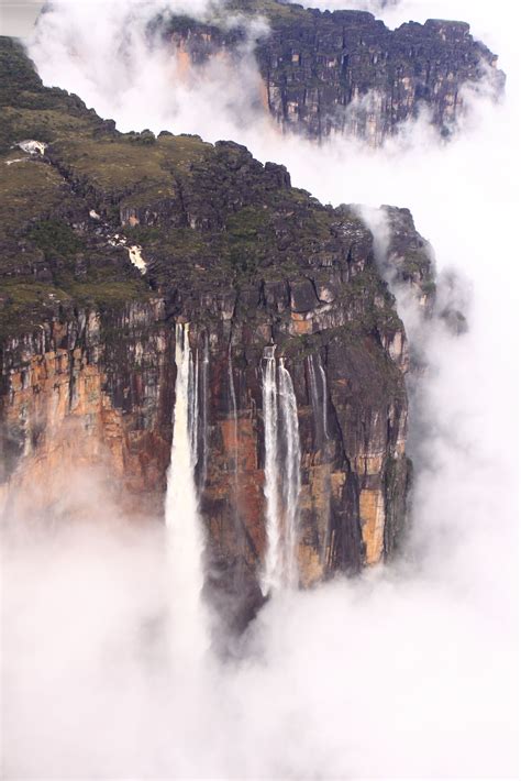 Angel Falls The Tallest Waterfall In The World