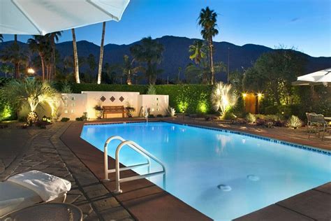 The Absolute Best Gay Clothing Optional Resorts In Palm Springs Usa