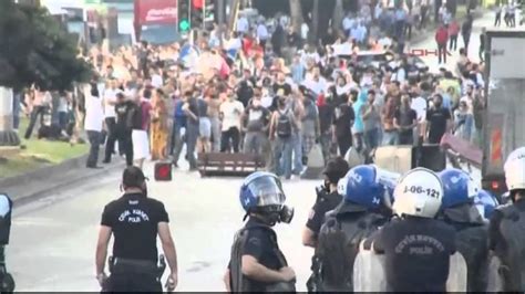 Turkish Police Use Tear Gas On Protesters Youtube