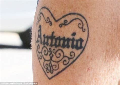 Melanie Griffith Covers Up Antonio Tattoo While Daily Mail Online