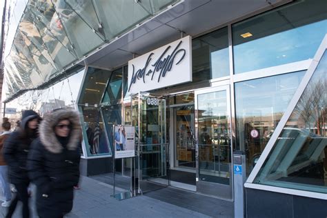 Lord And Taylor Oldest Us Department Store Goes Bankrupt News India