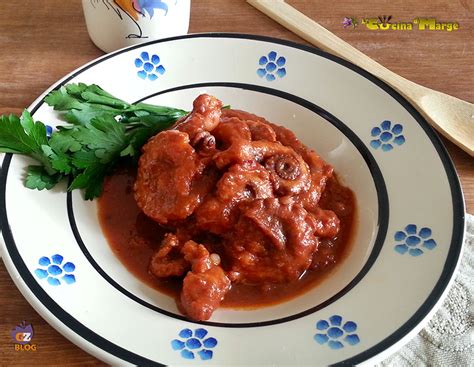 Sugo di pomodoro (authentic italian tomato sauce). POLPO AL POMODORO | La Cucina di Marge