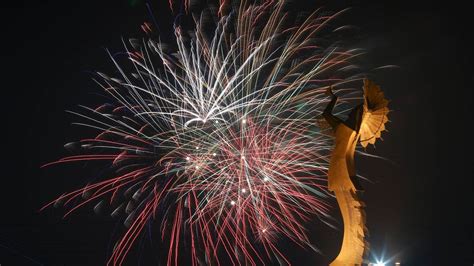 Fourth Of July 2019 Events Fireworks In Wichita Area Wichita Eagle