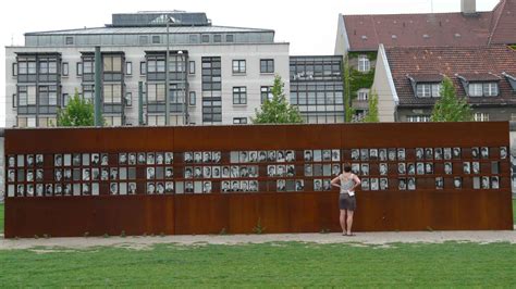 Berlin Wall Memorial Berlin Book Tickets And Tours Getyourguide