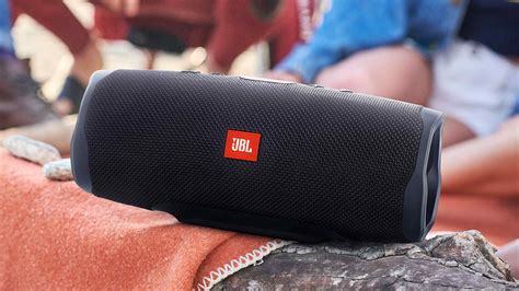 The biggest difference is only useful to 0.1% of people. The New JBL Charge 4 is Here and Stronger than Ever | SpeakerFanatic