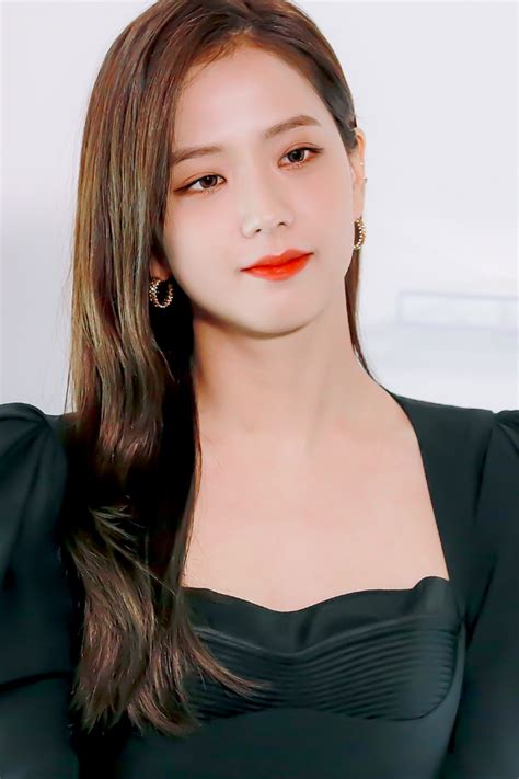 * her family members are parents and two older siblings, brother and sister. Jisoo - Wikipedia