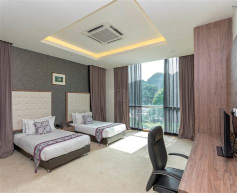 More about symphony suites hotel. Symphony Suites Hotel (R̶M̶ ̶2̶1̶7̶) RM 192: UPDATED 2018 ...