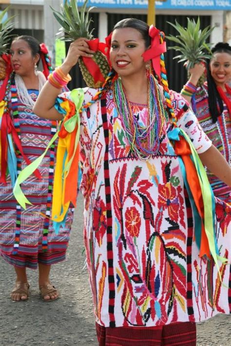 Trajes Mexicanos Típicos Vestidos Tradicionales De México Información Imágenes