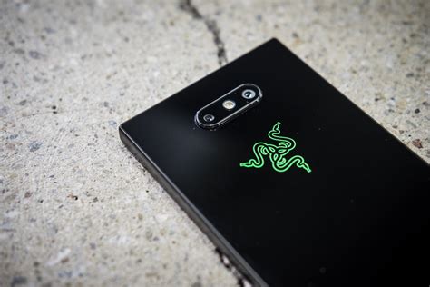 Razer Phone 2 Hands On The First Gaming Phone Gets Better Pcworld