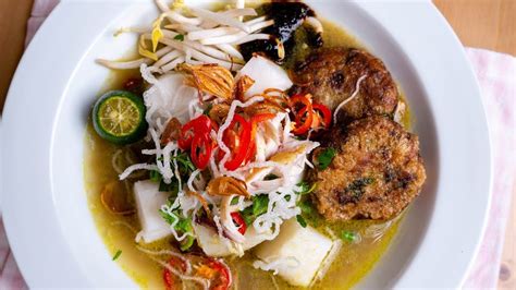Gek op asian street food? Soto Ayam Istimewa | Adunan Rempah Yang Sedap dan Lengkap | Soul food, Food videos, Food