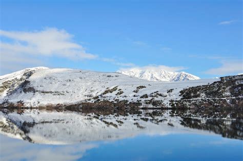 Lake Hayes With Snow Mountain Reflections Stock Image Image Of
