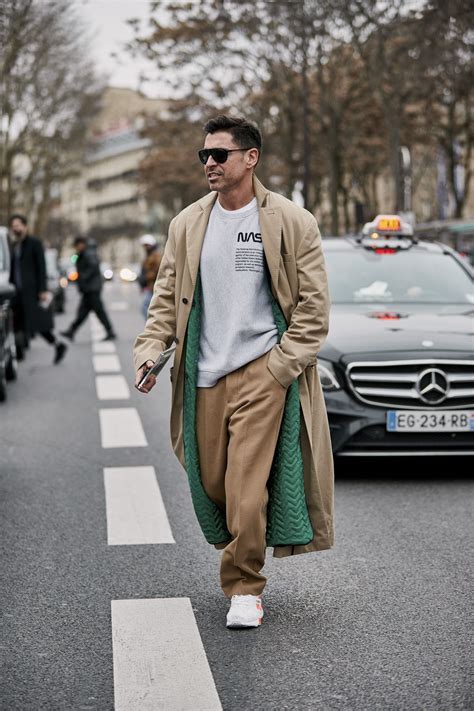 Paris Men S Street Style Стильные мужчины Мужской стиль кэжуал Мужской стиль