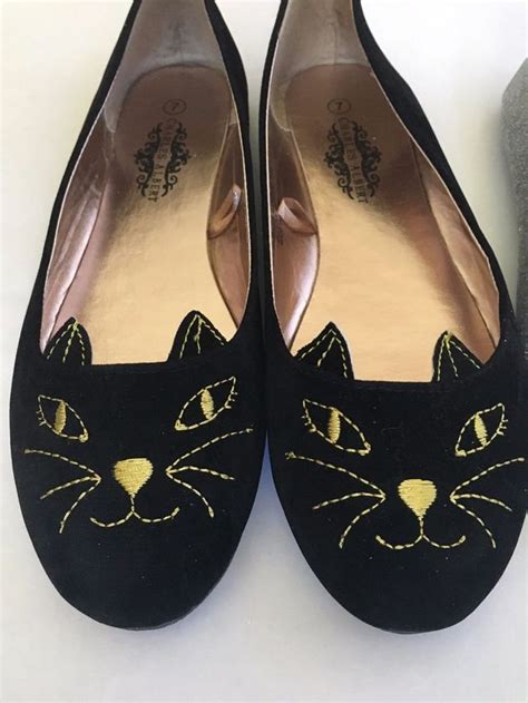 Chic Black Velvet Cat Face Shoes