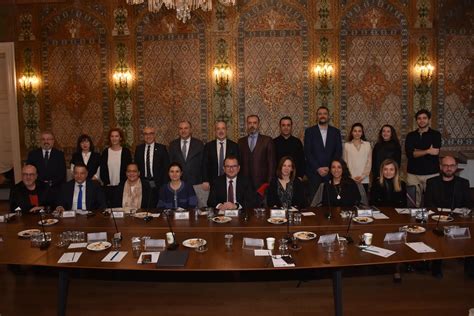 Kurslarda bulunan sınıf, mescit, tuvalet ve abdesthaneler günde en az bir defa temizlenecek ve sık sık. "Bütün Veri Türlerinin Entegre Olduğu Bir Süreci Yaşıyoruz"