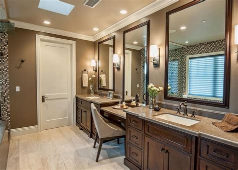 *** basic styles (shaker) and colors (white and grey). Modern Master Bathroom With Makeup Vanity - TRENDECORS