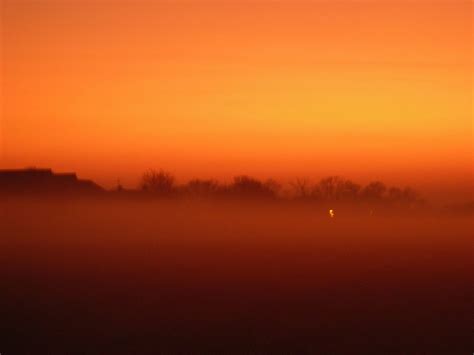 Foggy Sunset A Most Peculiar Picture A Very Foggy Night Flickr