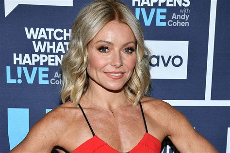 Kelly Ripa Sets The Record Straight On Nose Job And Veneers Speculation