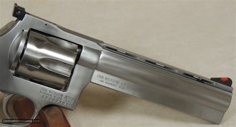 Dan Wesson 744 Stainless Steel 44 Magnum Caliber Ported M44 Revolver S