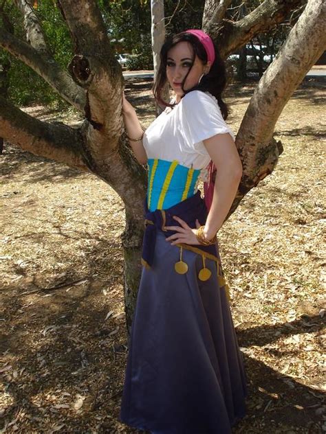 Hunchback of notre dame women's esmeralda costume. Esmeralda costume-- easy to DIY! | Dress up day, Esmeralda costume, Cosplay costumes