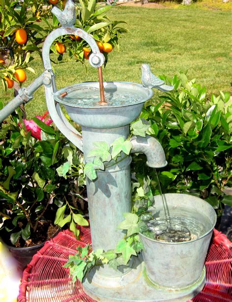 Old Fashioned Water Pump Water Fountain Well Pump Garden Junk