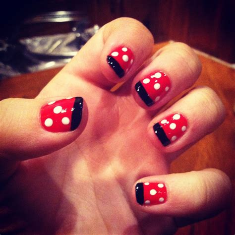 Minnie Mouse Nails To Wear During Our Next Disney Trip Disney Nails Mickey Nails Minnie
