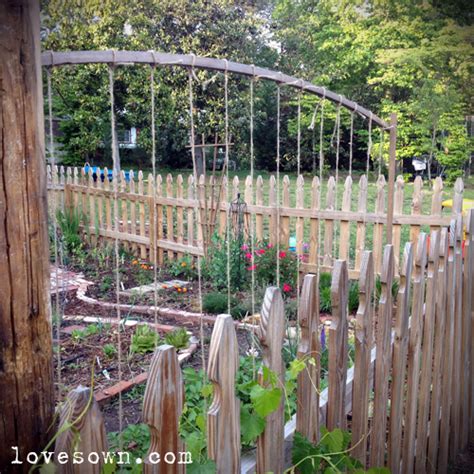 Upcycled String Trellis Love Sown