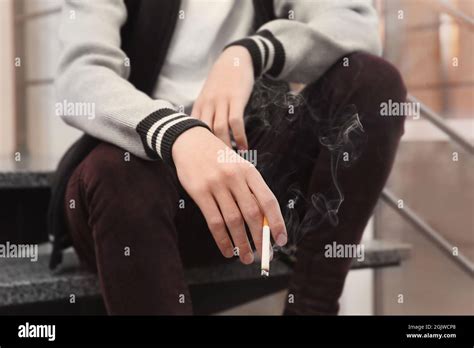 Teenage Boy Smoking High Resolution Stock Photography And Images Alamy